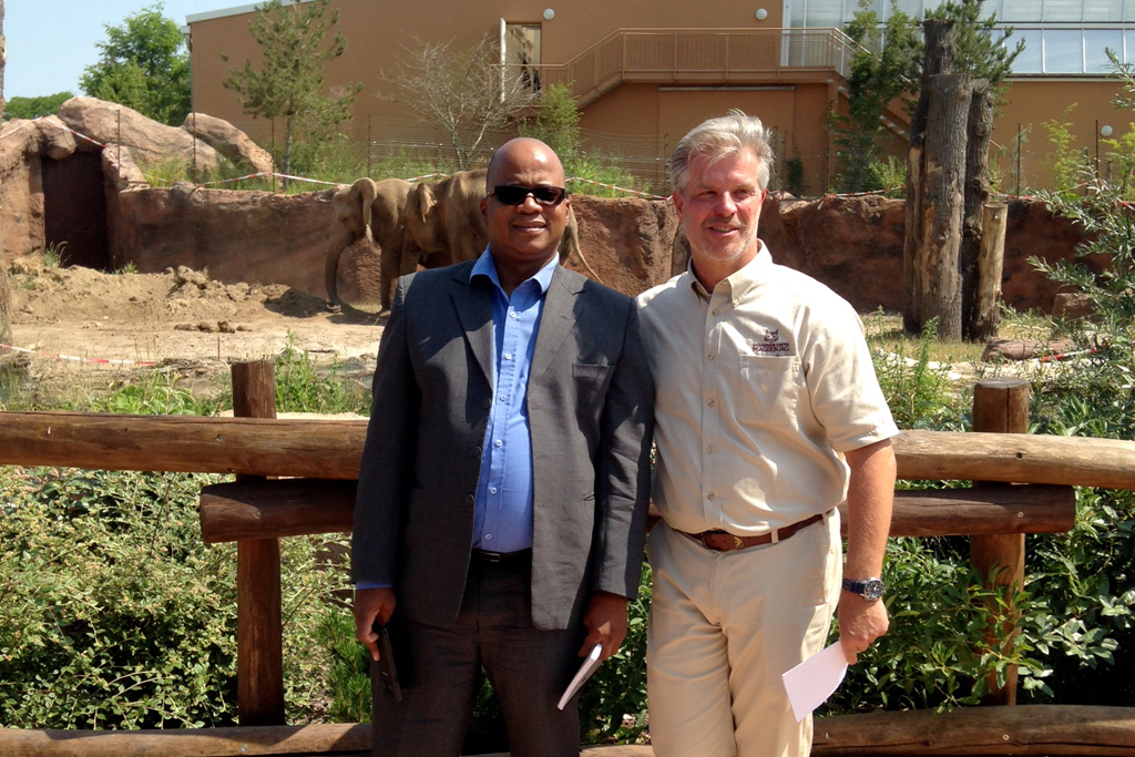 Botschafter Botswanas zu Gast im Zoo