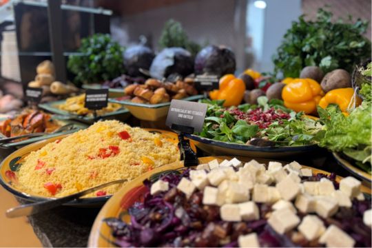 Brunch in der AFRICAMBO Lodge