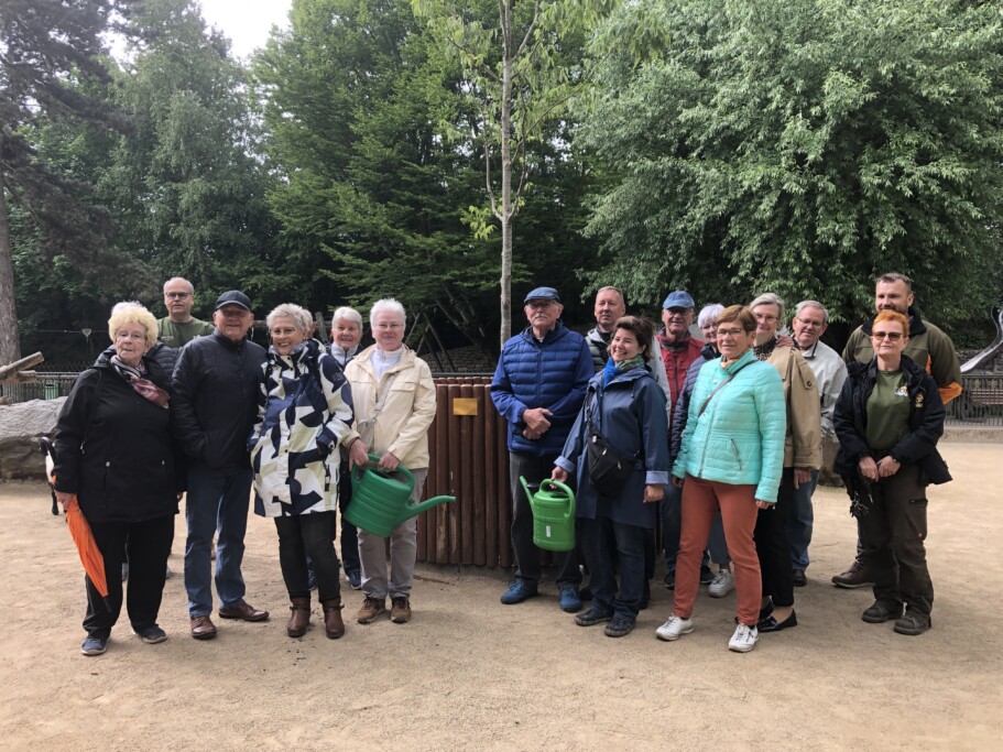 Der Siedlerverein Eichenweiler e.V. übernahm die erste Jubiläums-Baumpatenschaft